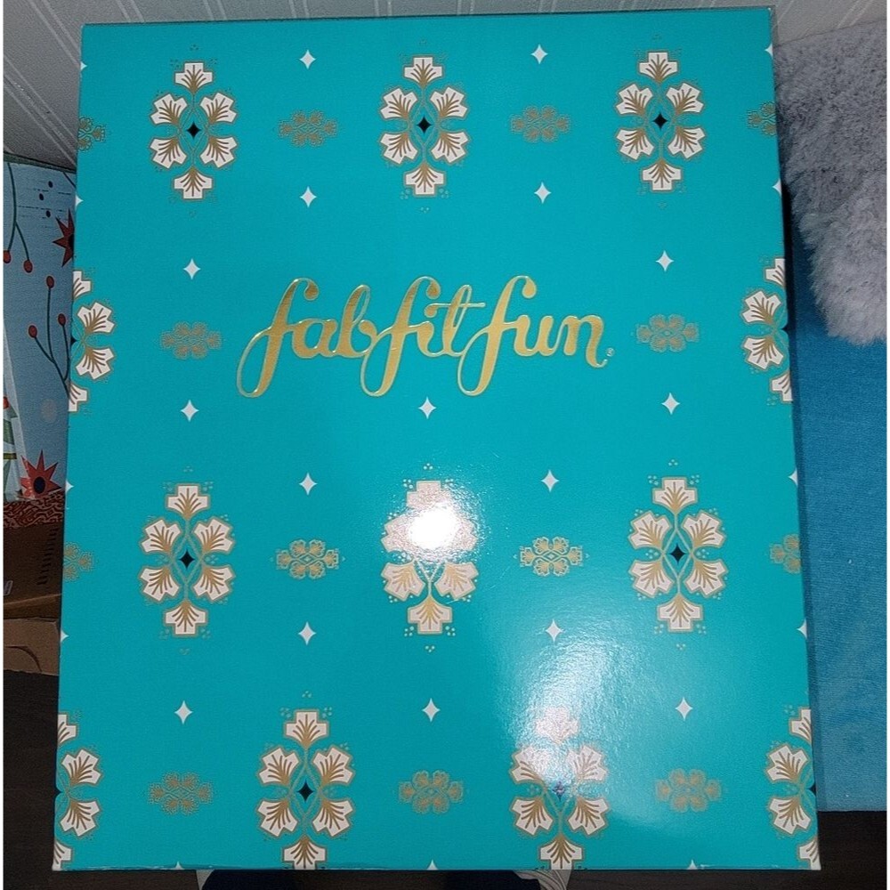 MYSTERY NEW NEVER OPENED FAB FIT FUN ADVENT CALENDAR 2022  FFF